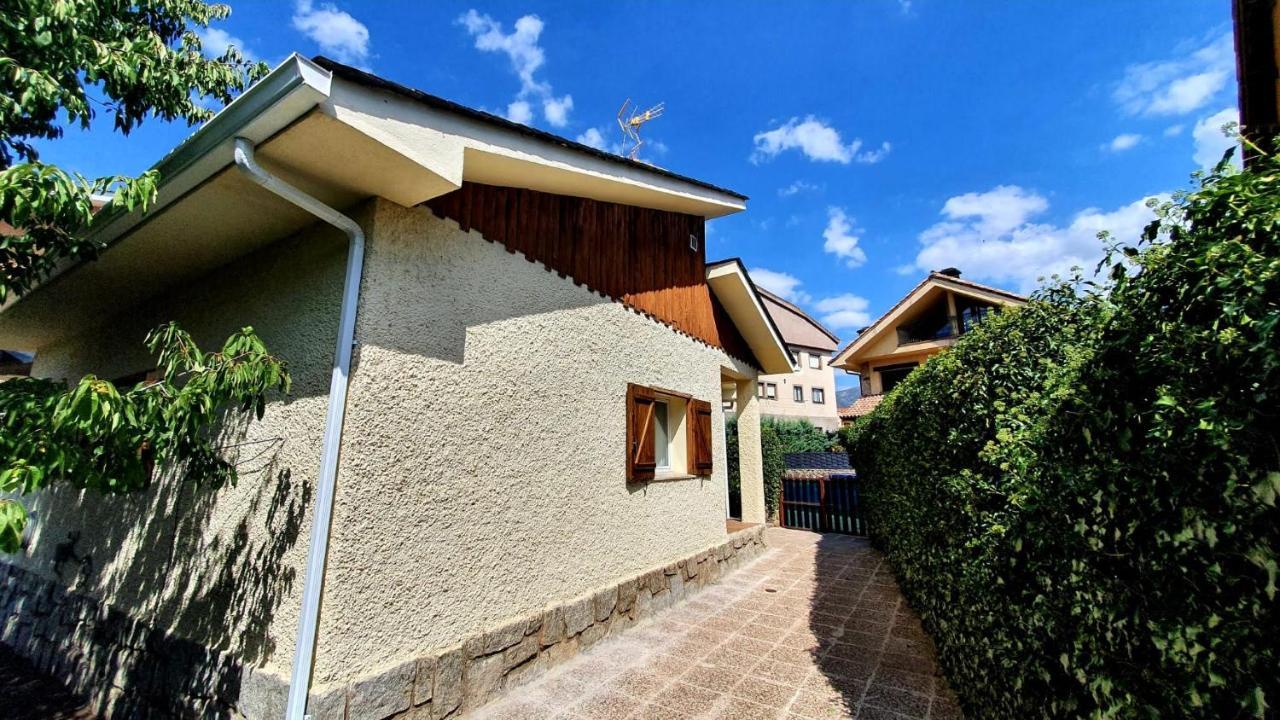 El Chalet Раскафрія Екстер'єр фото